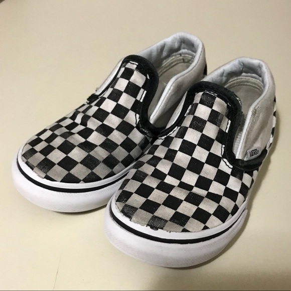 toddler boy checkered vans